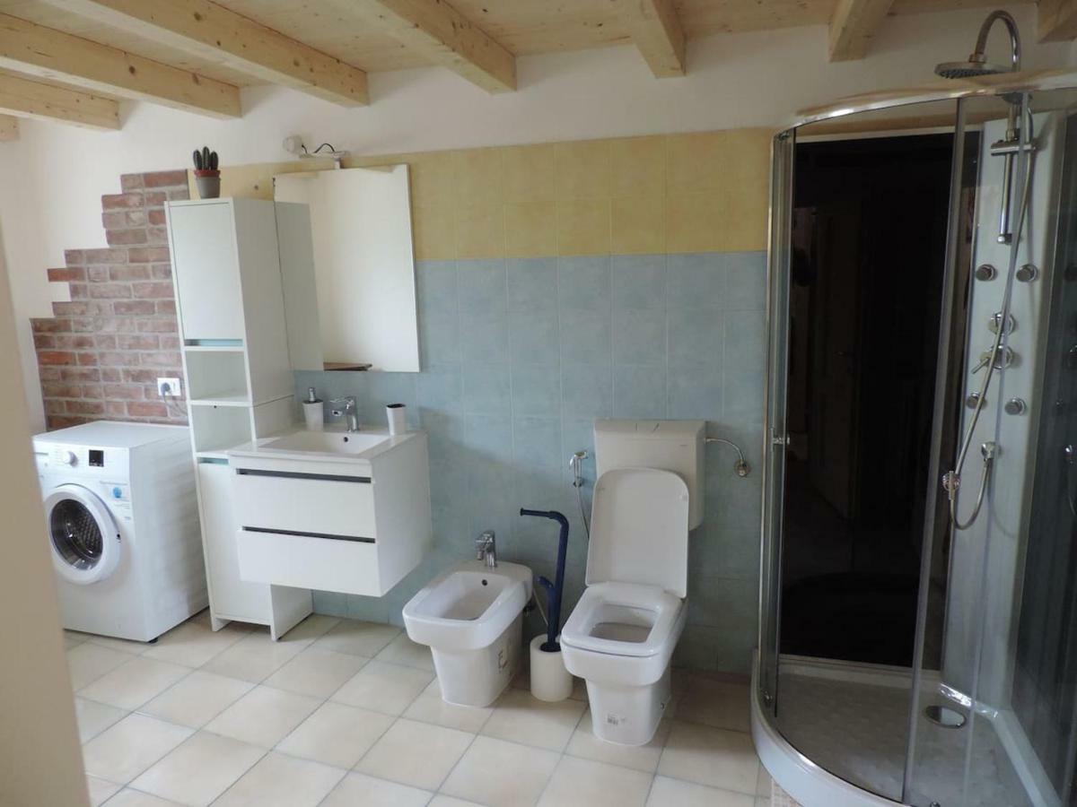 Casa Rossa Apartment Pianzano Bagian luar foto