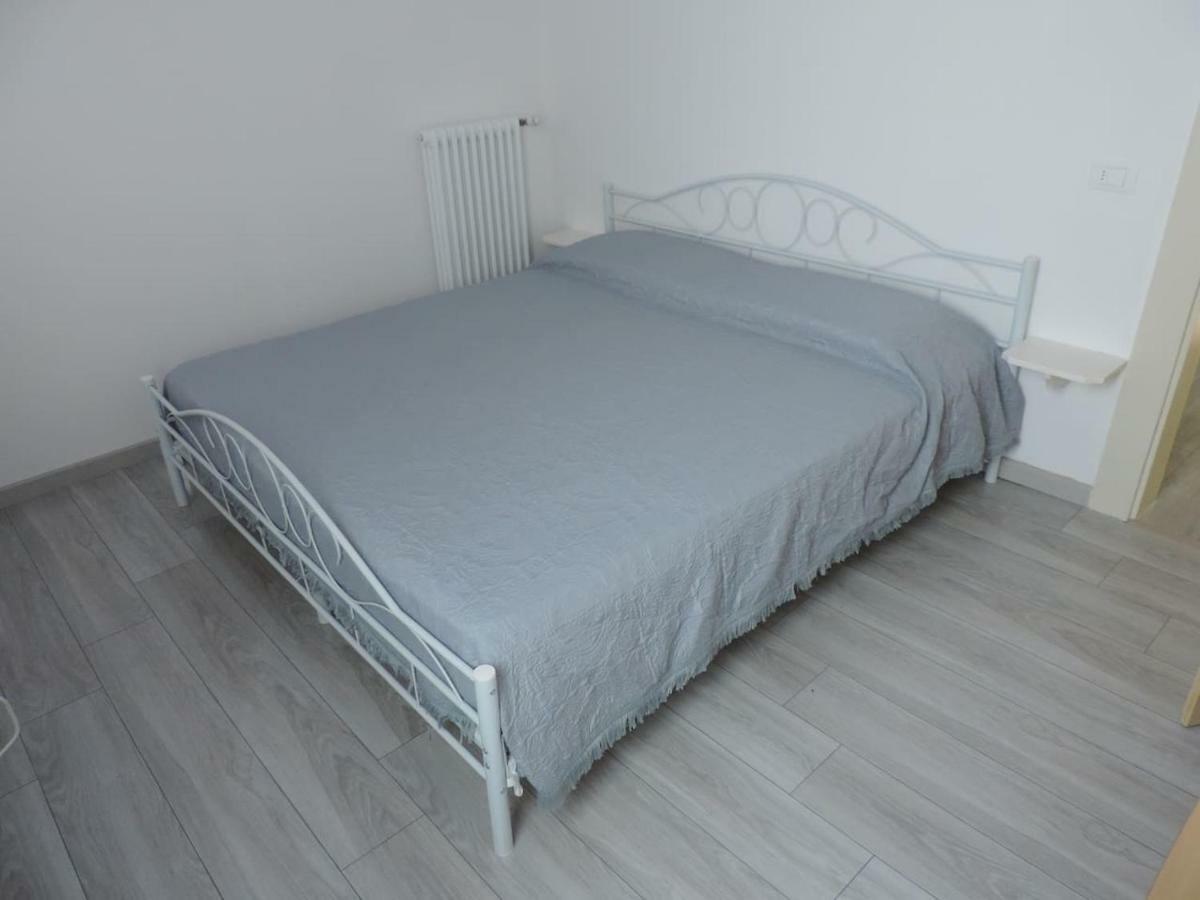 Casa Rossa Apartment Pianzano Bagian luar foto